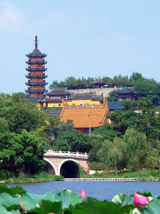 終端風采 | 強輝福州旗艦店，邂逅愜意如詩的藝術(shù)空間(圖2)
