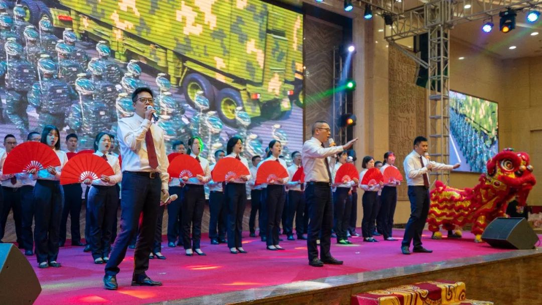 金虎迎新·領(lǐng)跑2022 | 集團(tuán)年度總結(jié)會暨新年晚會完美落幕！(圖12)