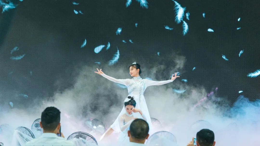 直擊發(fā)布會(huì)現(xiàn)場(chǎng) | 強(qiáng)輝再攜新品隆重亮相！(圖5)